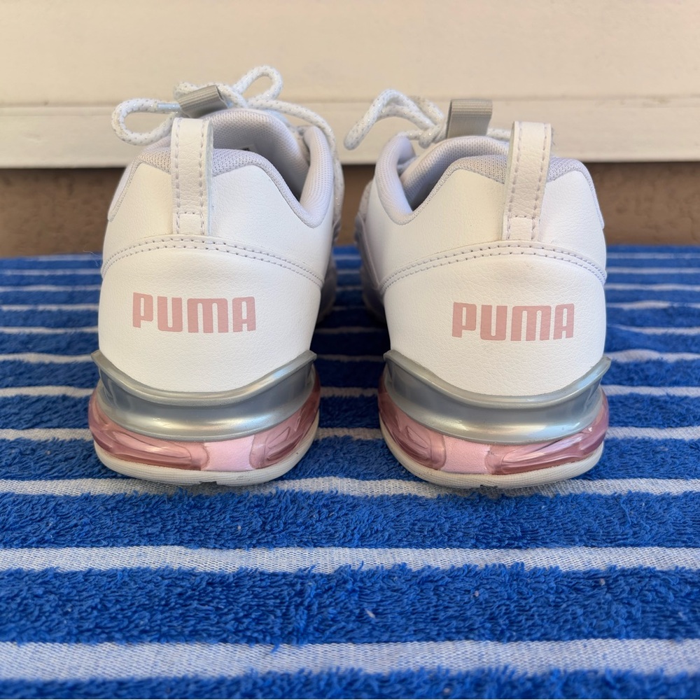 Puma Women’s Riaze Prowl SL Speckle Shoes 8.5
NWOT - Picture 3 of 8